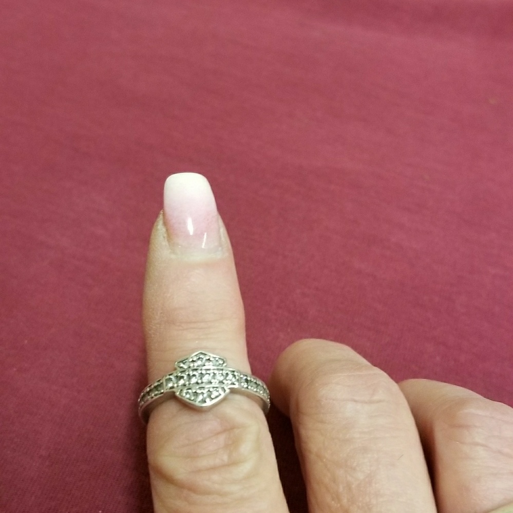 Women's ring